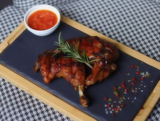 Курка запечена на вугіллі (270г)