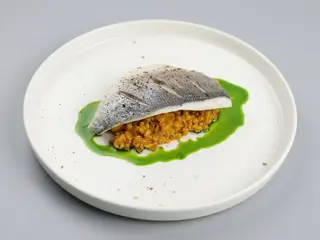 Філе дорадо на моркв'яному перлотто (250г)