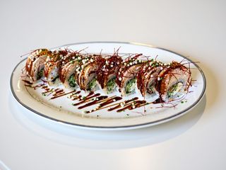 Рол з вугрем та Сніжним крабом (300г)