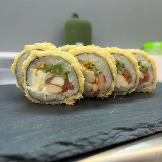 Темпуро ролл з куркою (310г)