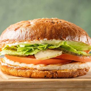 Гамбургер з яловичою котлетою L