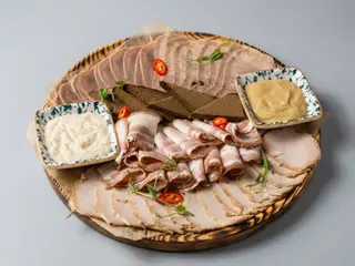 М'ясна Таця (320г/100г)