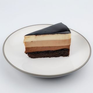 Торт три шоколади (165г)