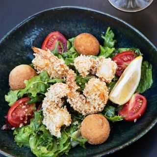 Салат з креветкою