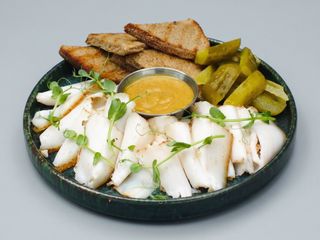 Сало з грінками