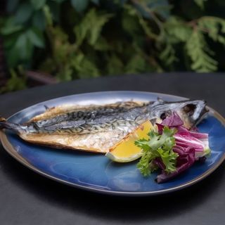 Скумбрія на грилі