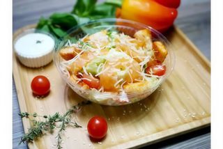 Салат Цезар з сьомгою (210г)