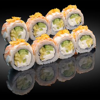 Рол Аляска кранч з манго та огірком