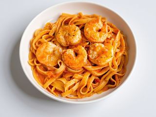 Удон по сингапурськи з креветками