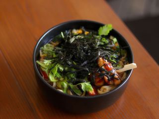 Рамен з куркою (750г)