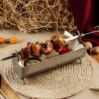 Курячий шашлик з вершково-цибулевим соусом за 100г