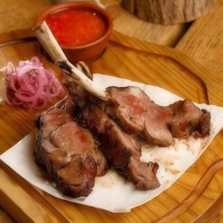 Каре молодого теля з печі за 100г