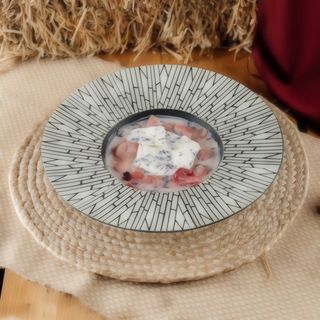 Вареники з вишнею та вишневим йогуртом (400 г)