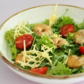 Салат з тигровими креветками (200г)