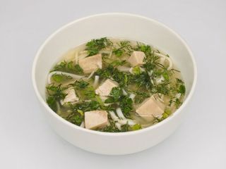 Курячий бульйон з локшиною