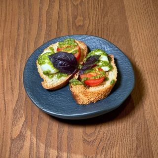 Тапас Капрезе