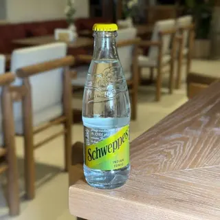 Напій Тонік Швепс