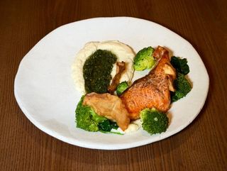 Витримана форель з мусліном із селери