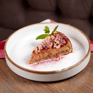 Тарт з кремом тофі та горіхами