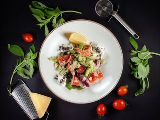 Салат з лососем (210г)