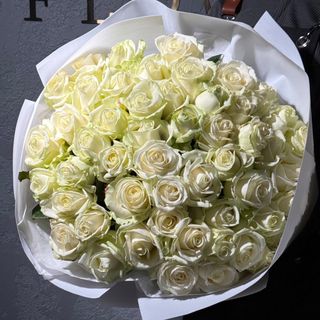 51 троянд «Аваланж»