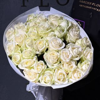 35 троянд «Аваланж»