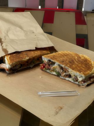 Шаурма в хлібі (280г)