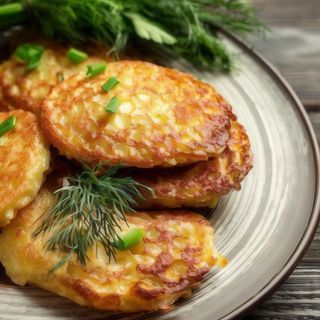 Деруни зі шкварками (300/30г)