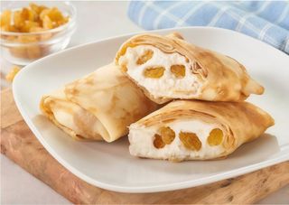 Млинці з сиром та родзинками (200/ 50г)