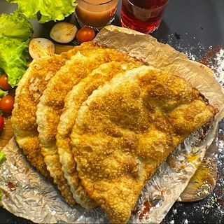 Чебурек чотири сира