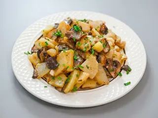 Картопля з грибами (250г)