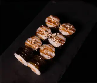 Макі з вугрем (120г)