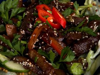 Салат з телятиною