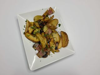 Картопля з беконом та грибами (200г)