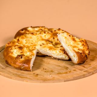 Хачапурі по-мегрельськи (3 сири) (300г)