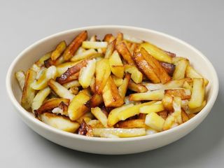 Смажена картопля з квашеними овочами по-домашньому (400г)