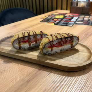 Суші бургер з креветкою (290г)