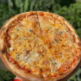 Піца 4 сира (30см)