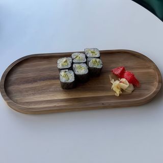 Макі рол з авокадо (110г)