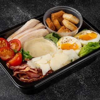 Боул Цезар з куркою 290 г