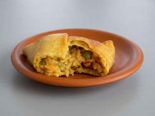 Самос рис з овочами