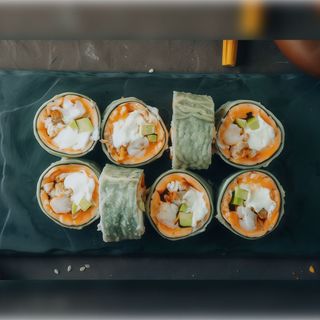 Гарячий рол Темпура без рису (8шт/240г)