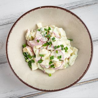 Весняний салат з редисом (260г)