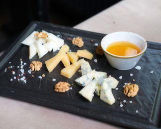 Ассорті сирів (90/50г)