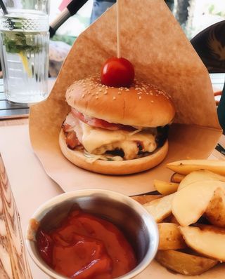 Бургер з яловичиною (450г)