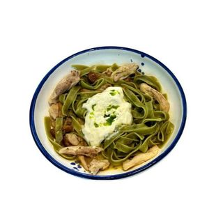 Тальятелле з куркою та грибами намеко 