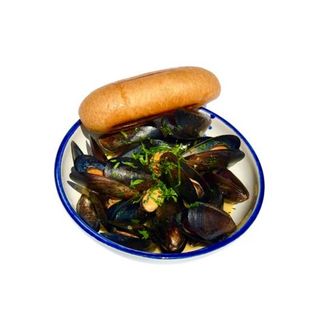 Мідії у Винно-Часниковому соусі