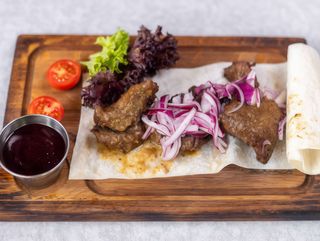 Шашлик яловичий (200г)