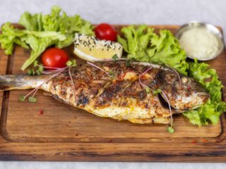 Дорадо-гриль з соусом Айолі (250г)