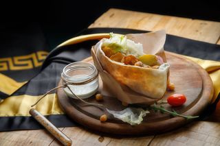 Піта з рибою